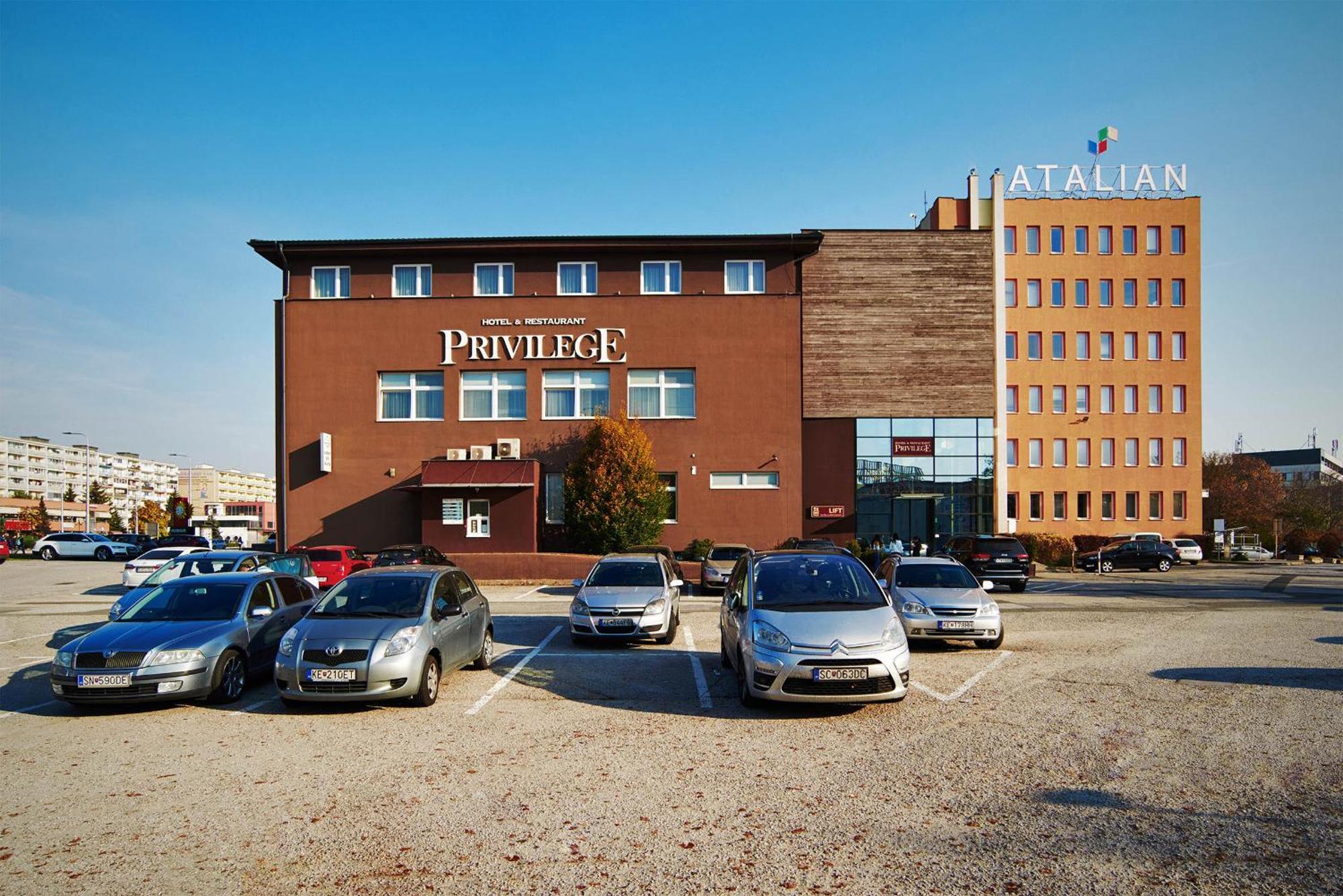 Privilege - Empire Hotels Group Кошице Екстер'єр фото