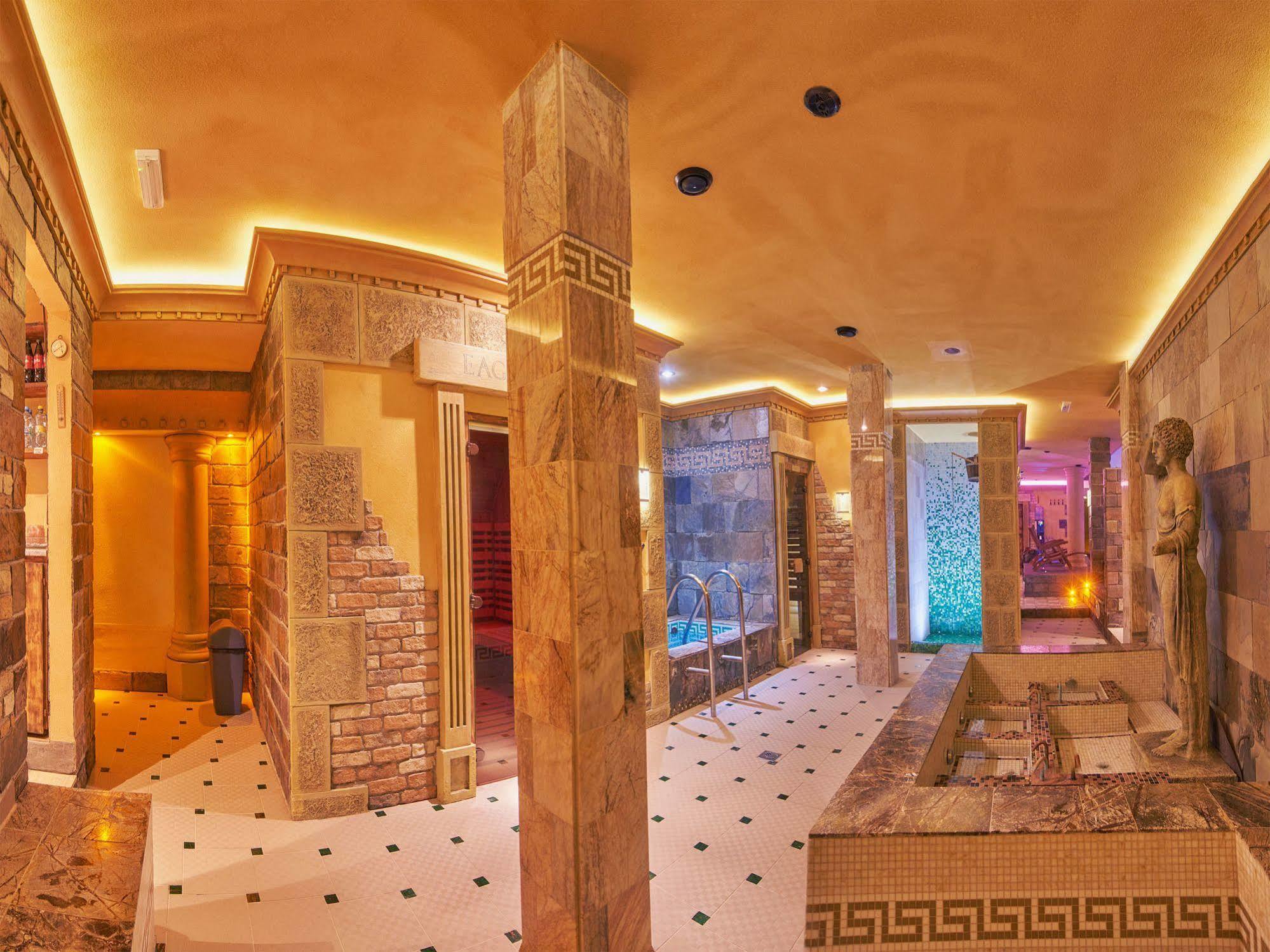 Privilege - Empire Hotels Group Кошице Екстер'єр фото
